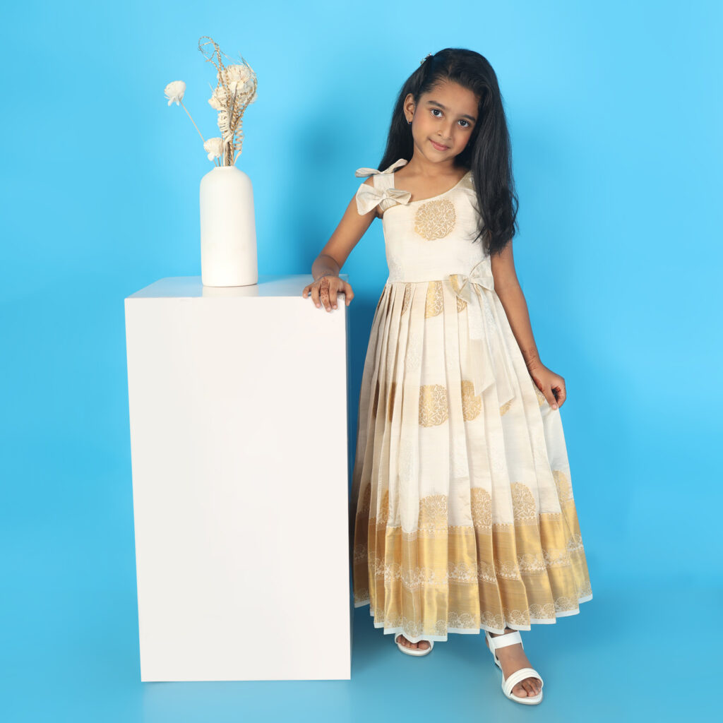 front view Arvi kids frock ready stock 2