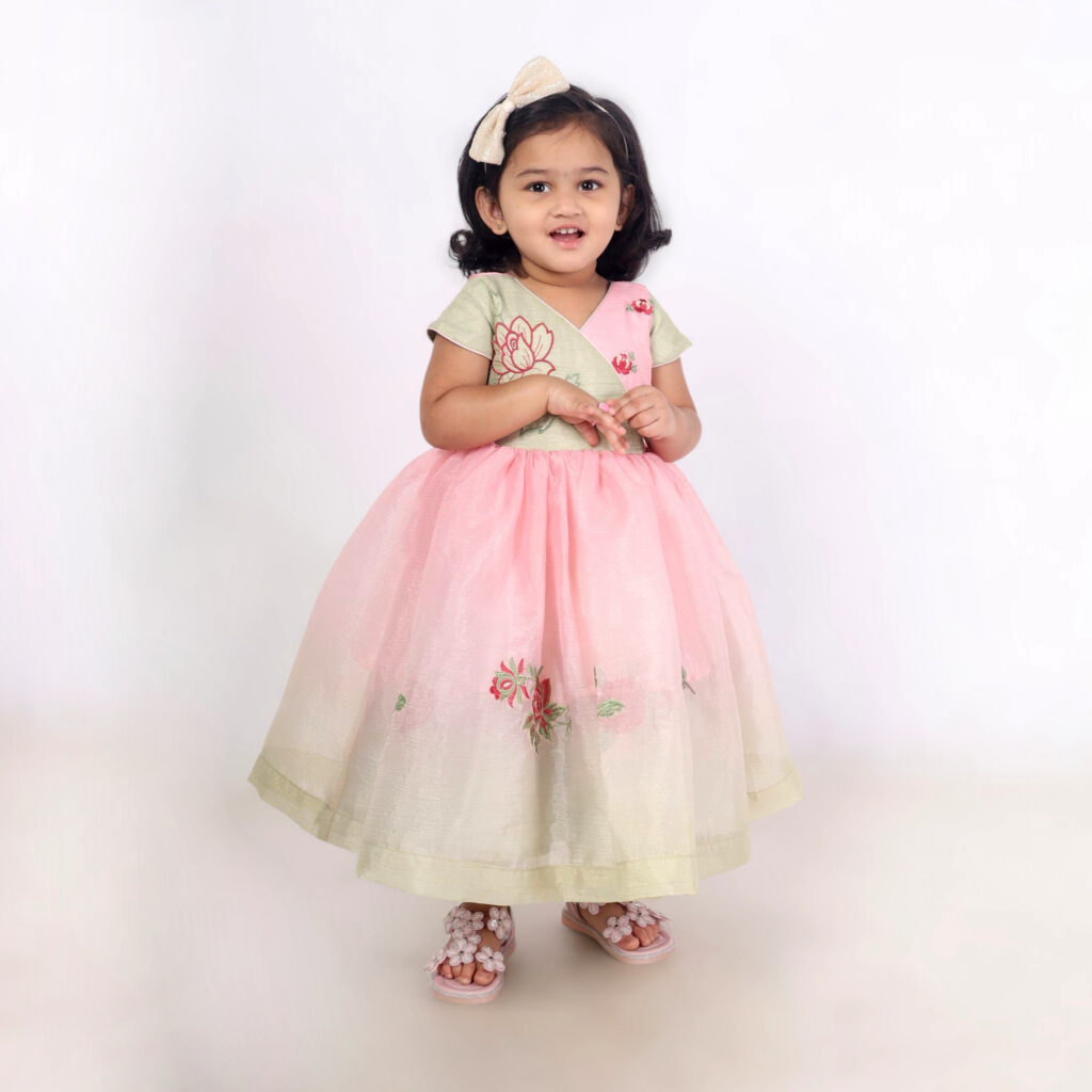 Custom dual tone baby pink green kids frock embroidery dress