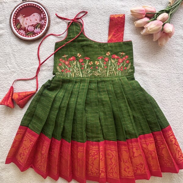 Amora | Little Diva Sungudi kids Frock-Green Floral Garden