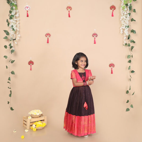 Front of ethnic jacket for girls