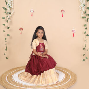 Mayuri ethnic skirt and top set for girls full view