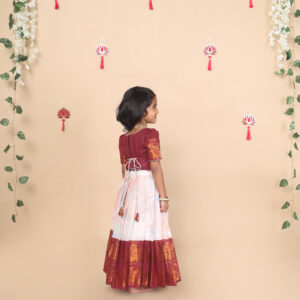 Back view girls ethnic canvas print outfit