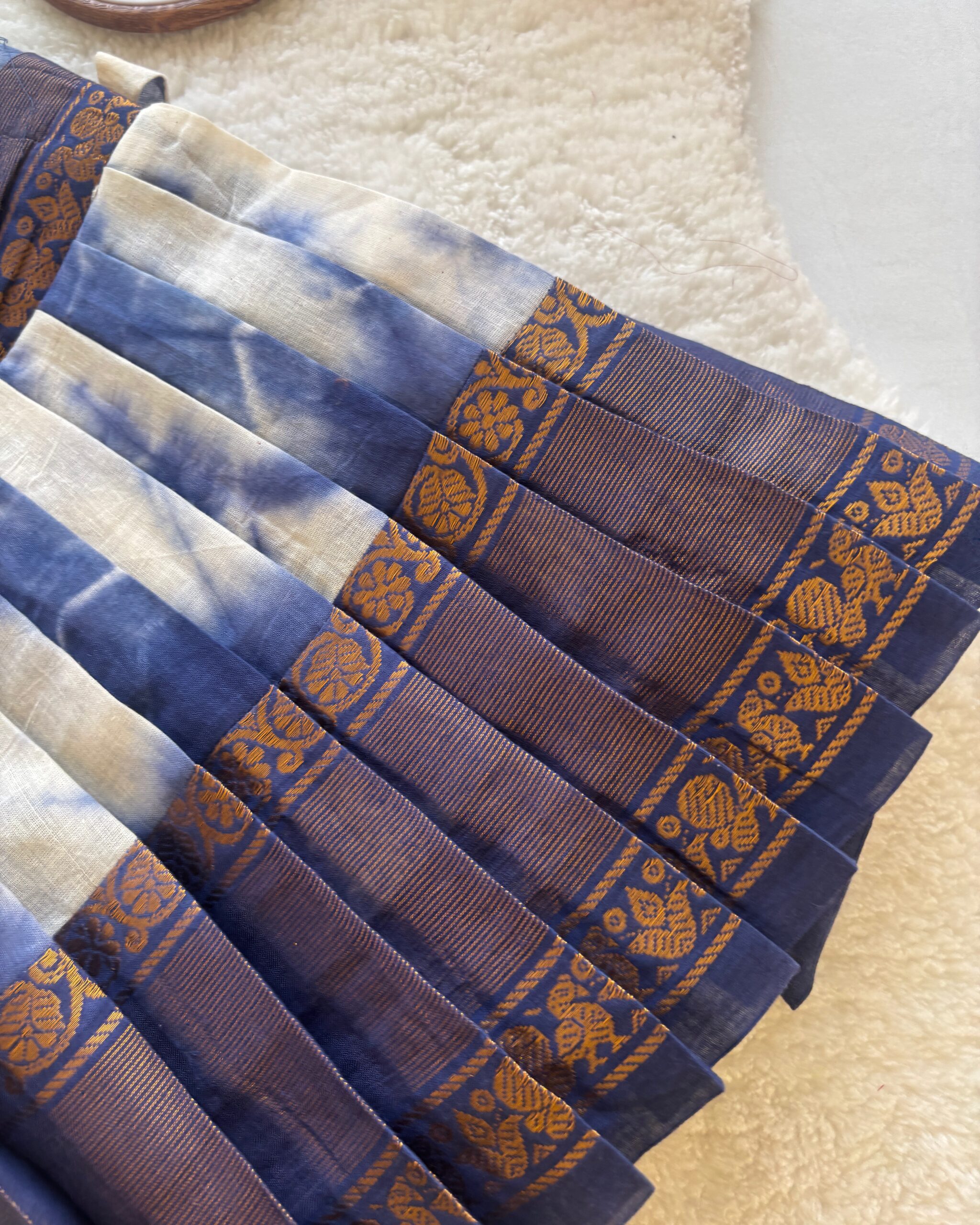 style shot Arvi blue zari border kids frock ready stock