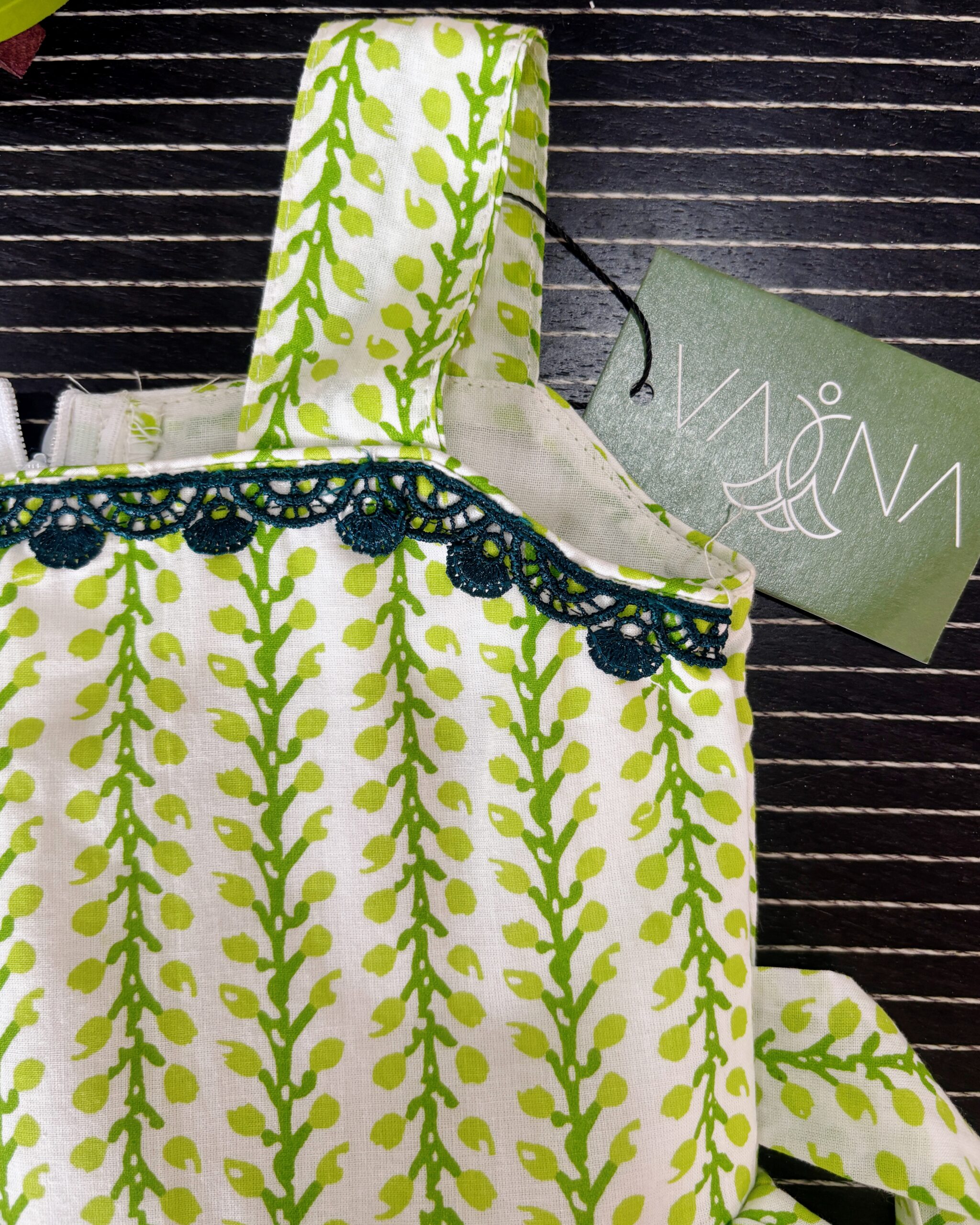 Comfortable green cotton frock for kids